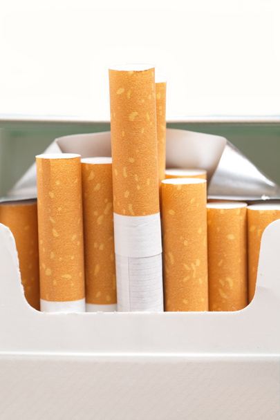 Сигареты с коричневым фильтром
 - Фото, изображение