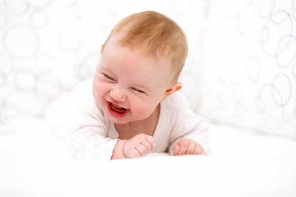 gülümseyen kız bebek - Fotoğraf, Görsel