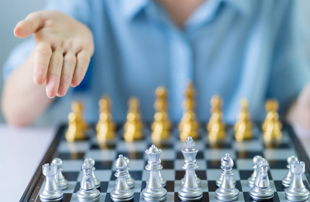 Concepto de negocio con tablero de ajedrez - Foto, Imagen
