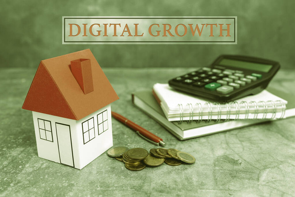 デジタル成長を示すテキスト記号。ビジネスアプローチビジネスの初期段階では、共有ビジョンの開発販売するためのプロパティ契約の作成、住宅販売契約の提示 - 写真・画像