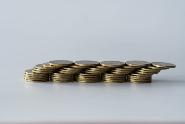 стопки денежных монет фоновая концепция экономии денег - Фото, изображение