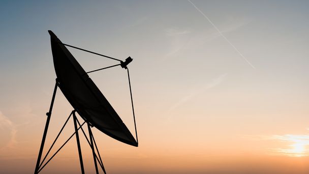 супутникова антена
 - Фото, зображення