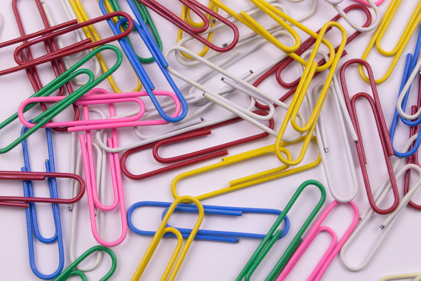 Colorful paper clips on white backgrounb - Photo, Image