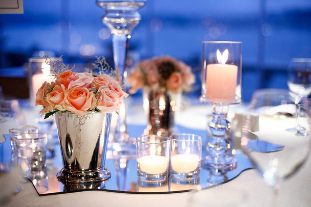Boda Invitado Comedor Decoraciones de mesa, Ceremonia de boda Cena - Foto, imagen