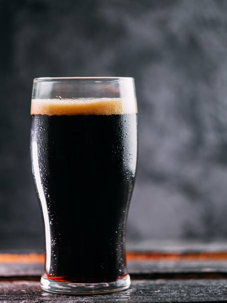 Glass of dark beer porter - Foto, Imagem