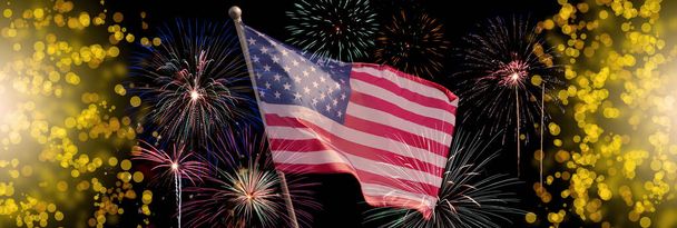 USA 4 luglio giornata dell'indipendenza sfondo della bandiera americana con fuochi d'artificio, Concetto di celebrazione. - Foto, immagini