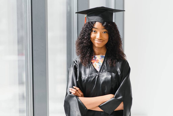 portrait of Beautiful African-American graduate - Фото, зображення