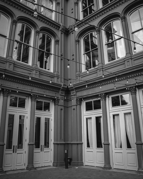 Exterior of the 1840s Ballroom in Baltimore, Maryland - Фото, зображення