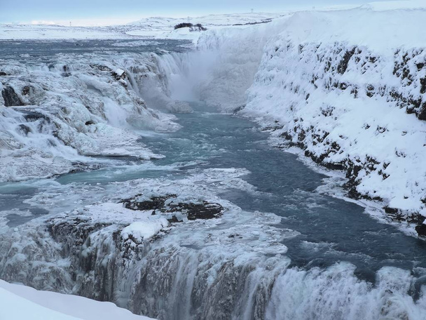 Islandia naturaleza salvaje imagen cascada congelada - Foto, imagen