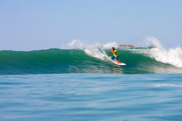 Surfowanie na fali - Zdjęcie, obraz