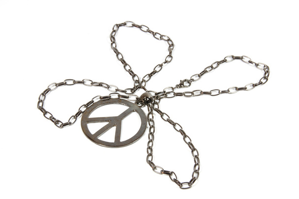 colgante de plata paz con cadena en forma de trébol de cuatro hojas
 - Foto, Imagen