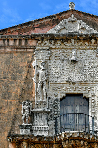 Montejo Ulusal Miras Evi Merida, Yucatan, Meksika. Montejo, 1542 ile 1549 yılları arasında Yucatan Yarımadası 'nın fatihleri tarafından inşa edilmiş bir binadır.. - Fotoğraf, Görsel