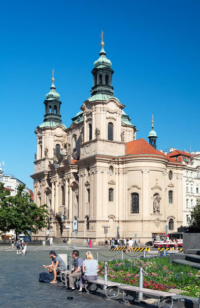 Praga, Czechy - 24 lipca 2019: Kościół św. Mikołaja na Rynku Starego Miasta - Zdjęcie, obraz