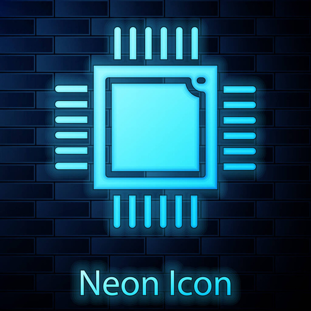 Parlayan neon bilgisayar işlemcisi, mikro devreli işlemci simgesi tuğla duvar arka planında izole edilmiş. Devre kartlı çip ya da işlemci. Mikro işlemci. Vektör - Vektör, Görsel