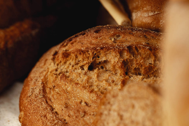 Macro shot of freshly baked bread loaf - Foto, immagini