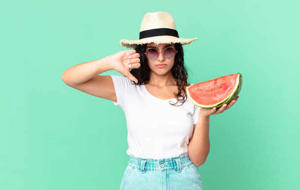 hispanic pretty tourist woman holding a watermelon - Zdjęcie, obraz