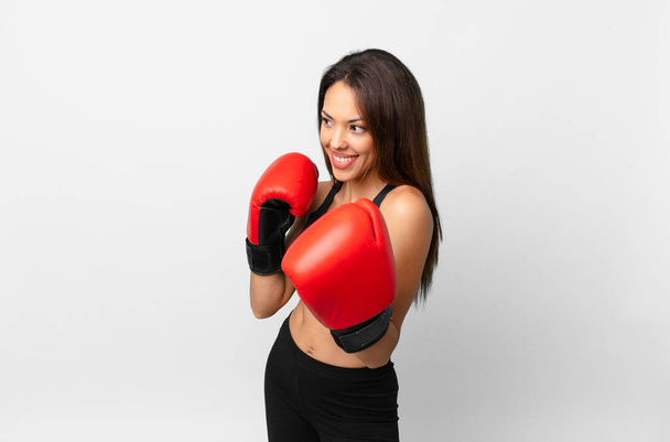 young hispanic woman fitness concept and boxing - Foto, Imagem