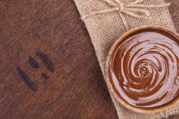 Bowl of chocolate cream - Photo, Image