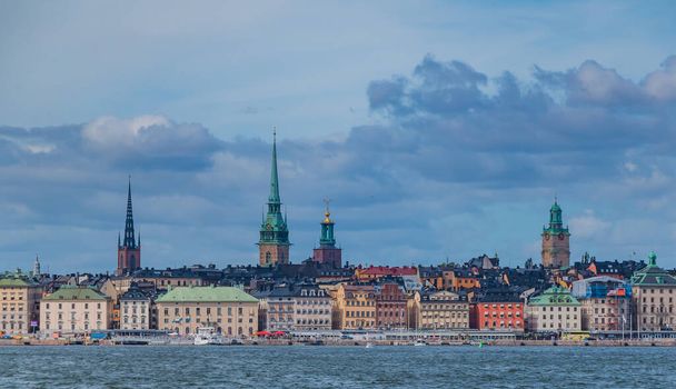 Kuva Tukholman vanhasta kaupungista, Gamla Stanista, vedestä katsottuna. - Valokuva, kuva