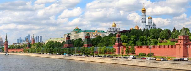 Moskwa - panorama nasypu Kremla, Rosja - Zdjęcie, obraz