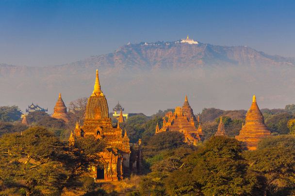 Świątynie w Bagan, Myanmar - Zdjęcie, obraz