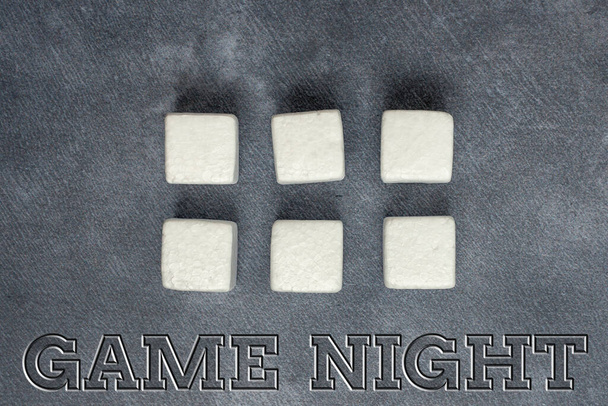 Handschrift Game Night. Internet Concept meestal zijn opgeroepen op volwassen speeldata zoals poker met vrienden Stapel van monster kubus rechthoekige dozen op oppervlak gepolijst met Multi-Colour - Foto, afbeelding