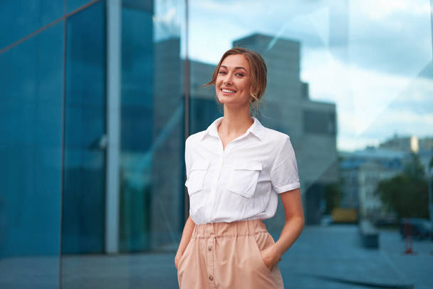 Businesswoman successful woman business person standing outdoor corporate building exterior Smile happy caucasian confidence professional business woman middle age female entrepreneur Bank employee - Zdjęcie, obraz