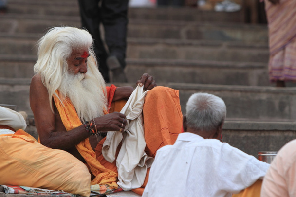 Sadhu Santo en la India
 - Foto, Imagen