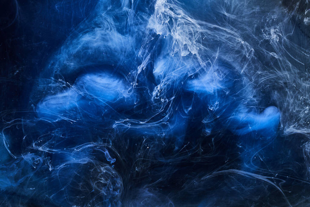 Abstract blue ocean background. Underwater swirling smoke, vibrant sea colors wallpaper, wave paint in water - Foto, Imagem