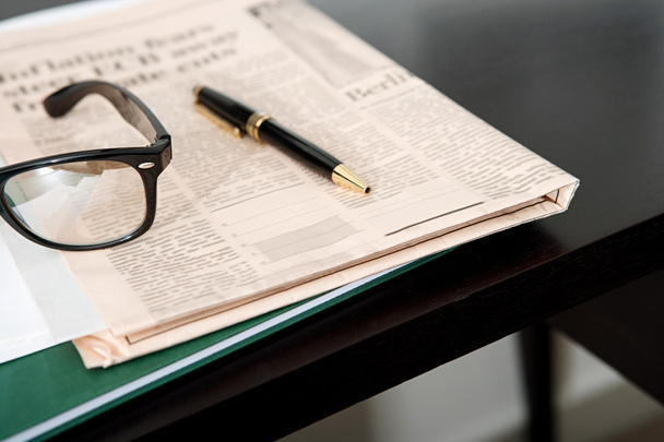 ζευγάρι γυαλιά ανάγνωσης - Φωτογραφία, εικόνα