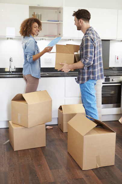 Couple Moving Into New Home - Photo, Image