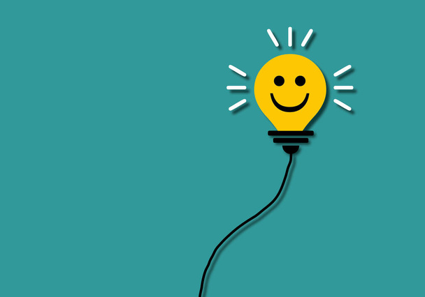 Bombilla con rayos, Lámpara eléctrica, Idea creativa, Nueva idea, solución, concepto de pensamiento. - Foto, imagen