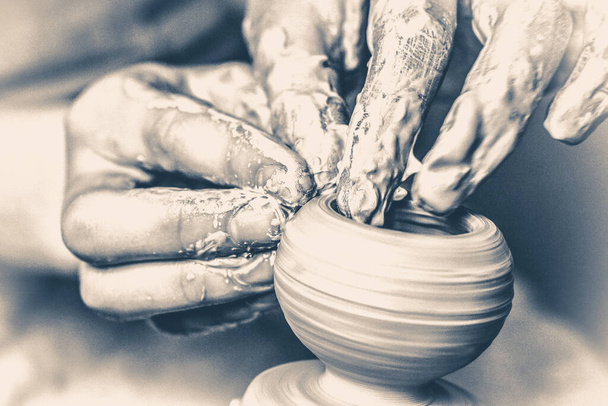 Creare un vaso di argilla - Foto, immagini