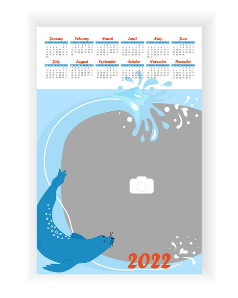 Wandfotokalender 2022. Einfach, bunt, Baby, Sommer Meer, Urlaub, vertikale Fotokalender Vorlage mit schwimmenden Mönch. Kalenderentwurf 2022 Jahr in Englisch. Die Woche beginnt am Montag. Vektorillustration - Vektor, Bild