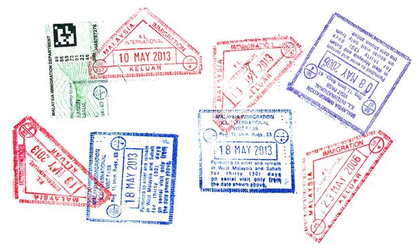 Fondo colorido de sellos de pasaporte en blanco - Foto, Imagen