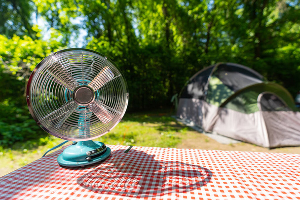 Mini outdoor fan for picnics or camping - Fotografie, Obrázek