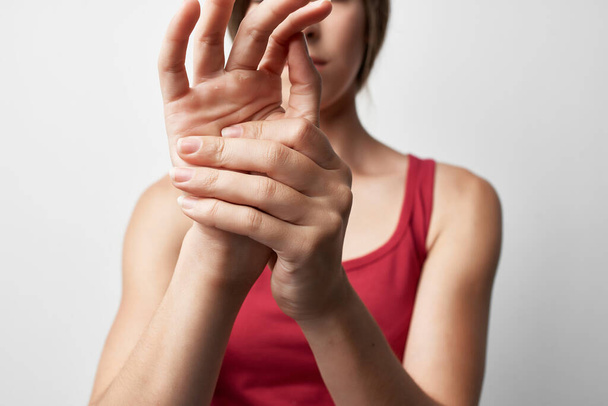 woman with joint pain in fingers arthritis rheumatism - Valokuva, kuva