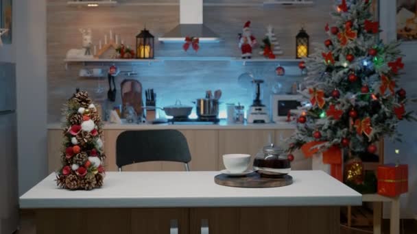 Quarto vazio decorado com ornamentos para o tempo de Natal - Filmagem, Vídeo