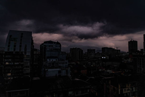 chuva na cidade de Batumi à noite - Foto, Imagem