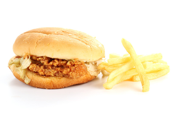 ostry kurczak burger i francuski smażone - Zdjęcie, obraz