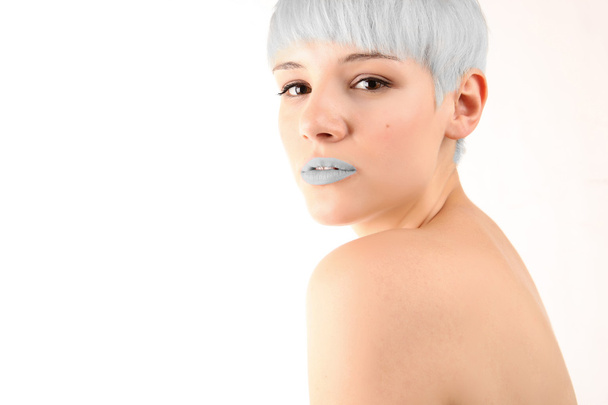 Портрет дівчини сріблястого волосся
 - Фото, зображення