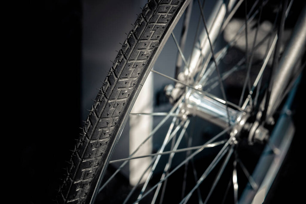 detail of bicycle wheel, selective focus on tire - Foto, Bild