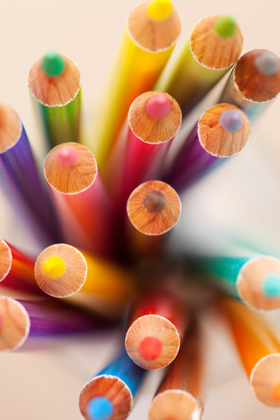 Bando de lápis de arte da escola coloridos
 - Foto, Imagem
