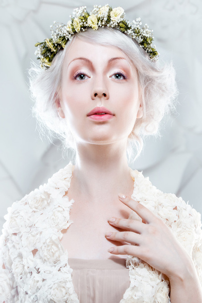 Young girl with a white hair - Valokuva, kuva