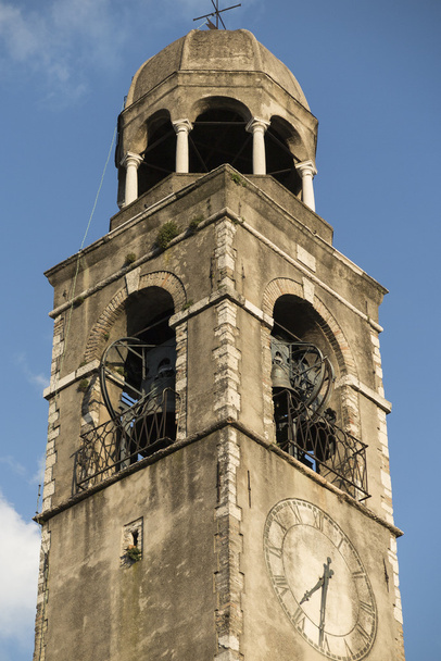 教会の尖塔が古い - 写真・画像