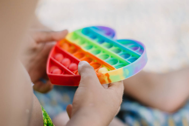 moda silício fidgeting jogo sensorial brinquedo pop-lo em crianças hand.new brinquedo anti-stress - Foto, Imagem