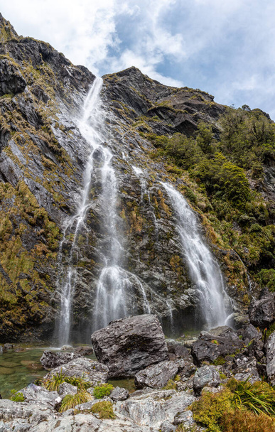 Earland Falls at the famous Routeburn Track, Fiordland National Park, South Island of New Zealand - 写真・画像