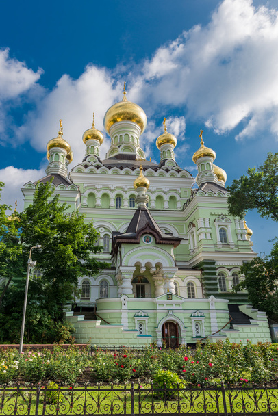 Monasterio de Pokrovsky. Kiev. Ucrania
 - Foto, imagen