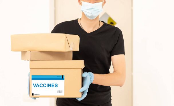 Karton kutulara koronavirüs aşısı, kopyalama alanı, dünya salgını, covid-19, karantina, - Fotoğraf, Görsel