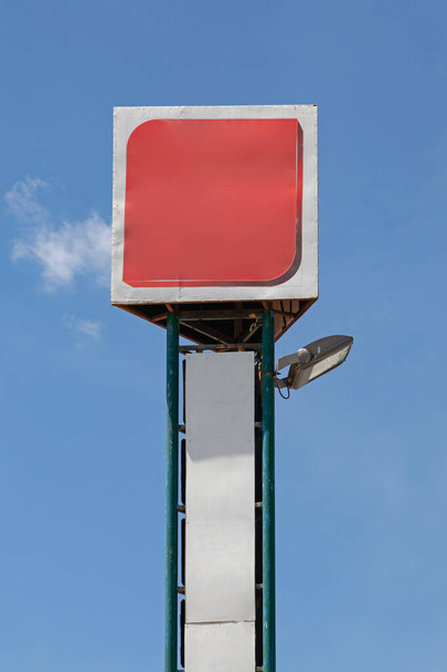Tall Tower Commercial Advertisement Sign With Reflector - Φωτογραφία, εικόνα